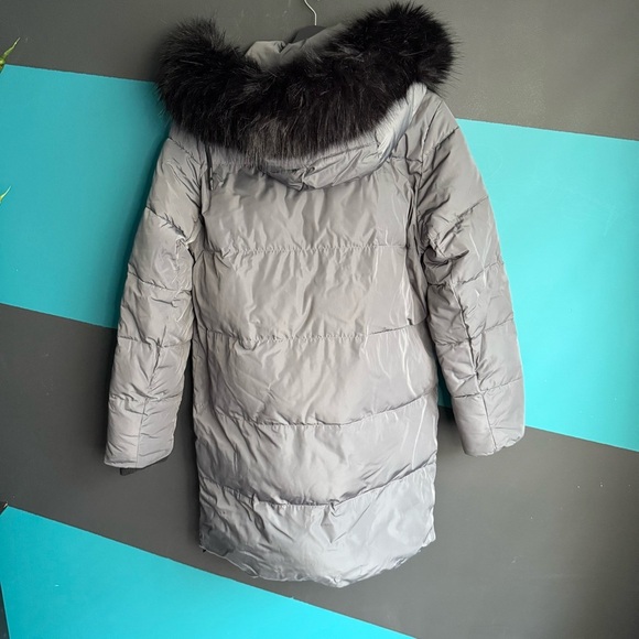 Dkny Gray Puffer Jacket with High Collar and Matte Finish - Picture 3 of 5